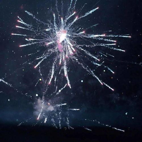 烟花易冷 背景,一场跨越时空的浪漫传奇