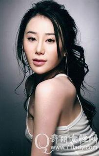 姜欣雨背景,从平凡女孩到璀璨明星的蜕变之路